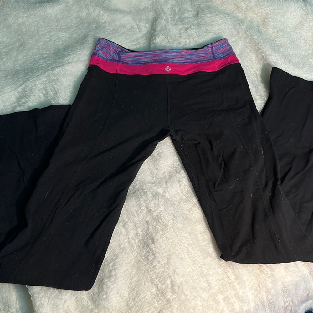 Lululemon yoga pants